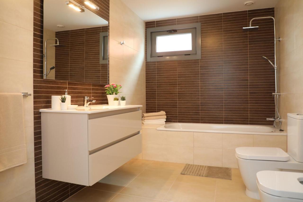 Chalet Vacacional Salnes Sur Con Piscina Cambados Eksteriør bilde